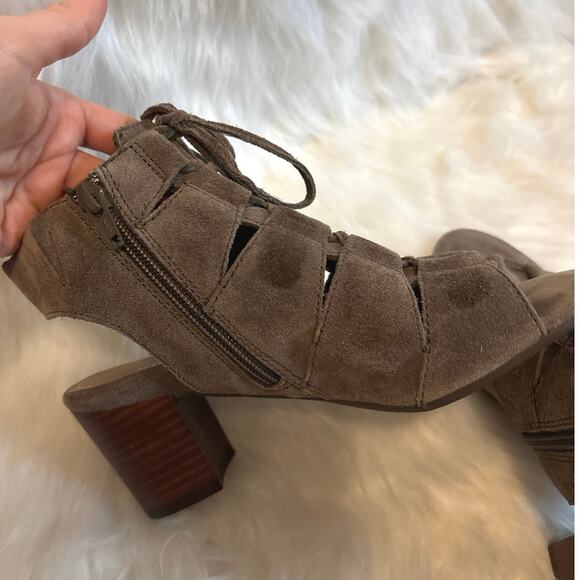 Vionic Brown Suede Lace Up Block Heel Shoes Size 5 - Picture 5 of 7